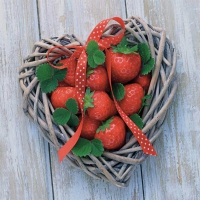 Салфетки 33x33 см - Strawberry Heart Napkin 33x33