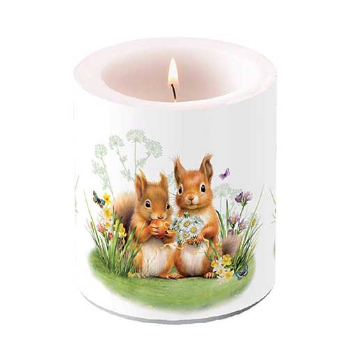 Świeca dekoracyjna średnia - Candle medium Little squirrels, Motyle,  Wiewiórka,  ?onkile,  ??ka,  Kwiaty