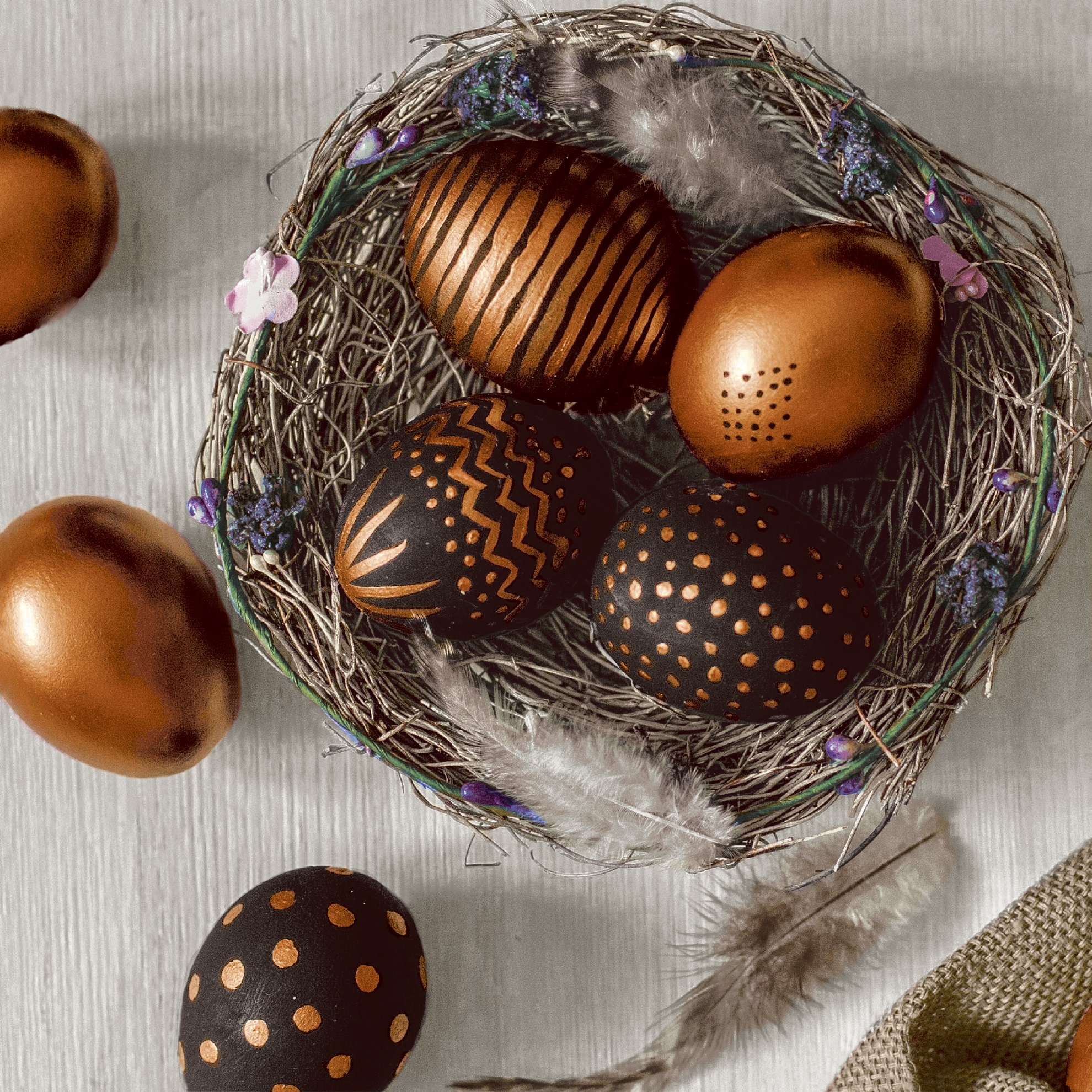Servietten 24x24 cm - Golden Nest, Nest,  gold,  Kupfer,  bronze,  Ostereier,  Ostern